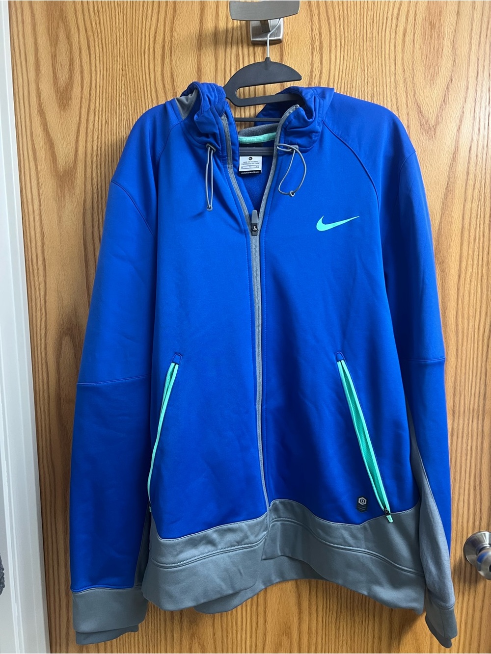 Nike Therma-FIT hooded jacket